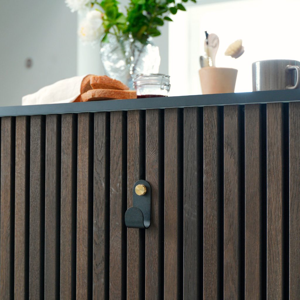 Image 5 of 7 in CREATE | Norr Single Hanger gallery