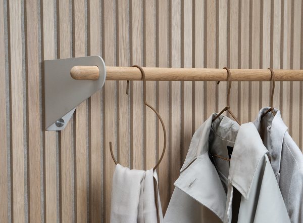Linn Coat Rail