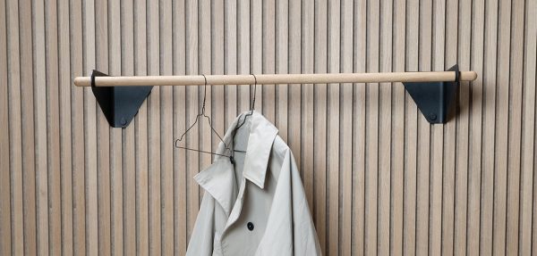 Linn Coat Rail